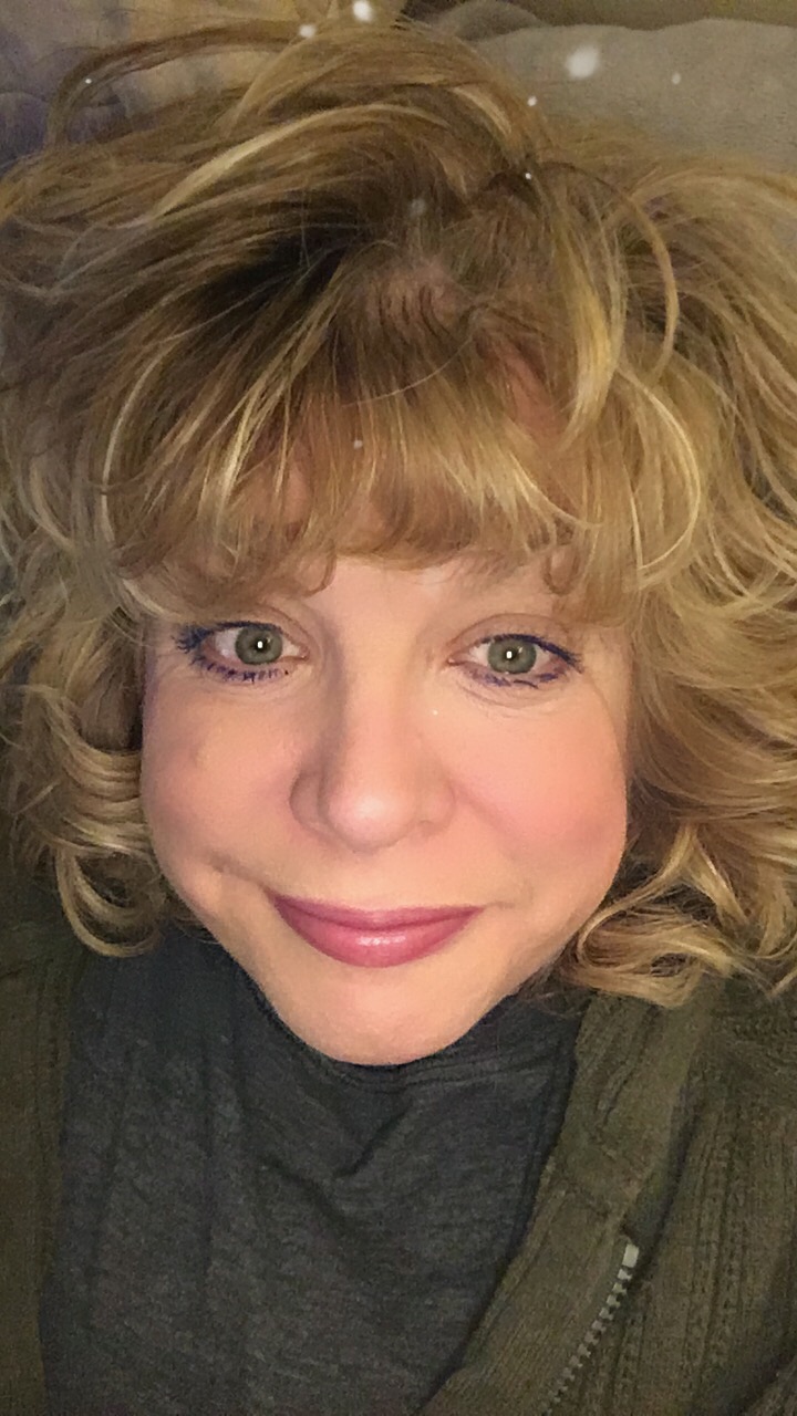 Elizabeth  Schneider-Fils's avatar